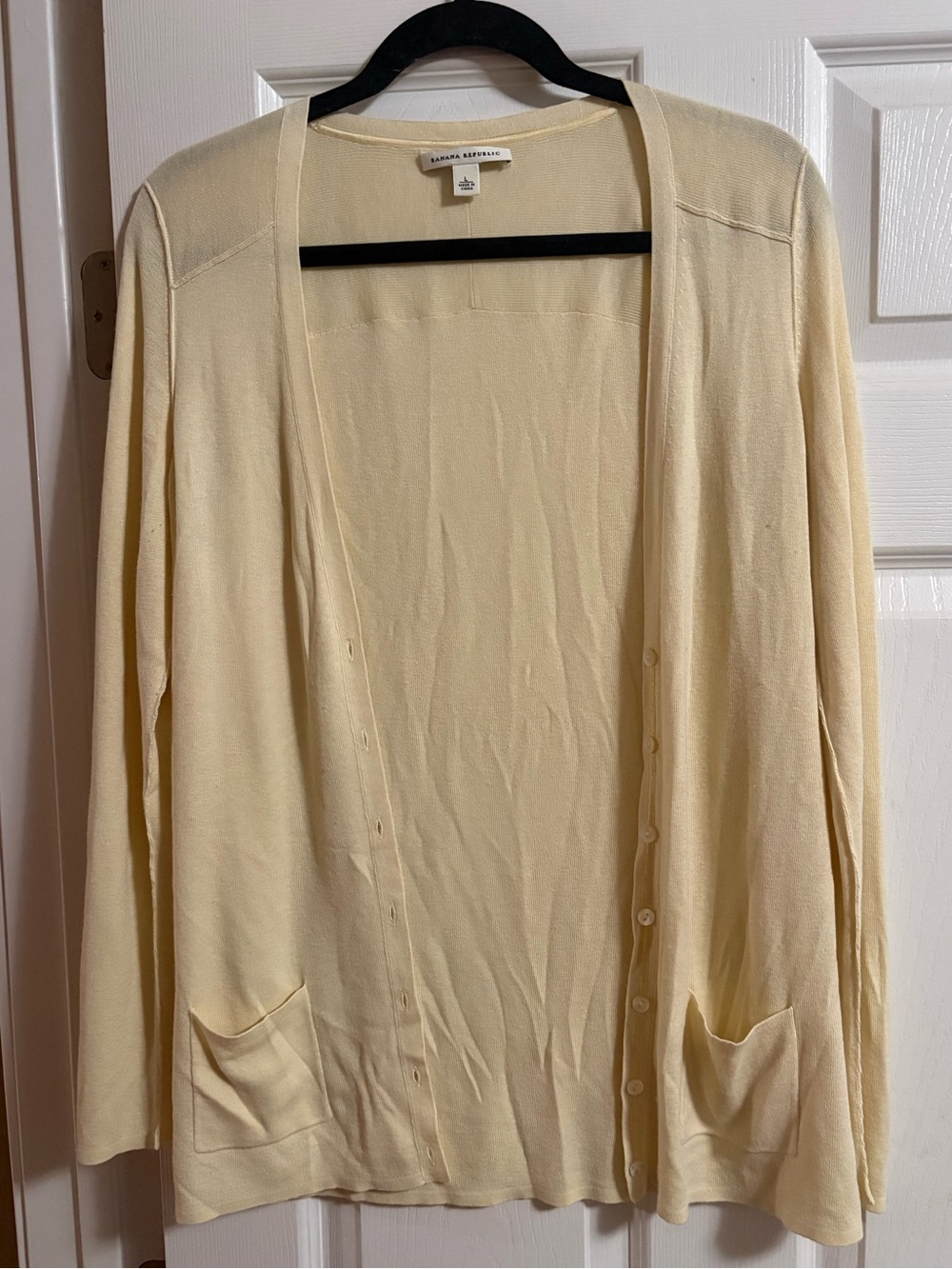 Banana Republic 57% Silk cardigan sweater lightweight cream minimalist neutral L